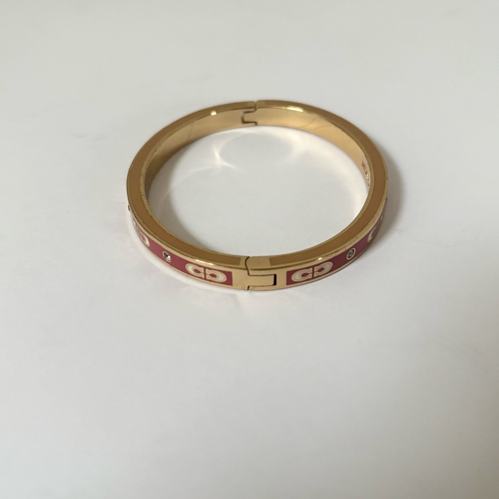 Coach Signature C Bangle Logo Statement Bracelet Enamel Hinged Pink Red Gold - Picture 6 of 9